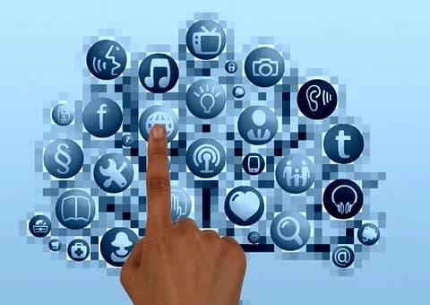 How Are DApps Different From Common Mobile Apps?